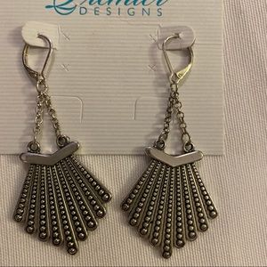 Premier Designs earrings *reversible*